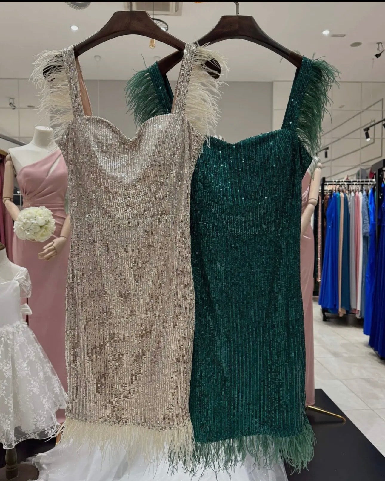 Sequin Feather Delight!