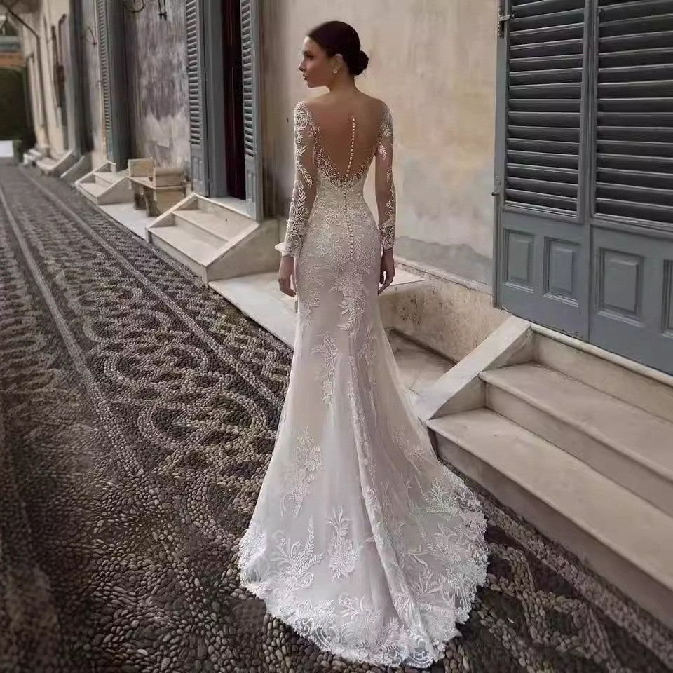Isadora – Elegance in Every Curve