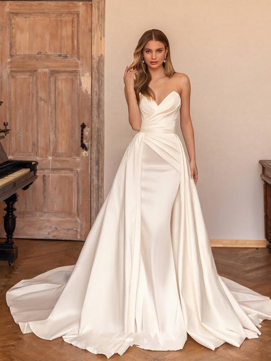 Celeste – Modern Glamour, Classic Soul